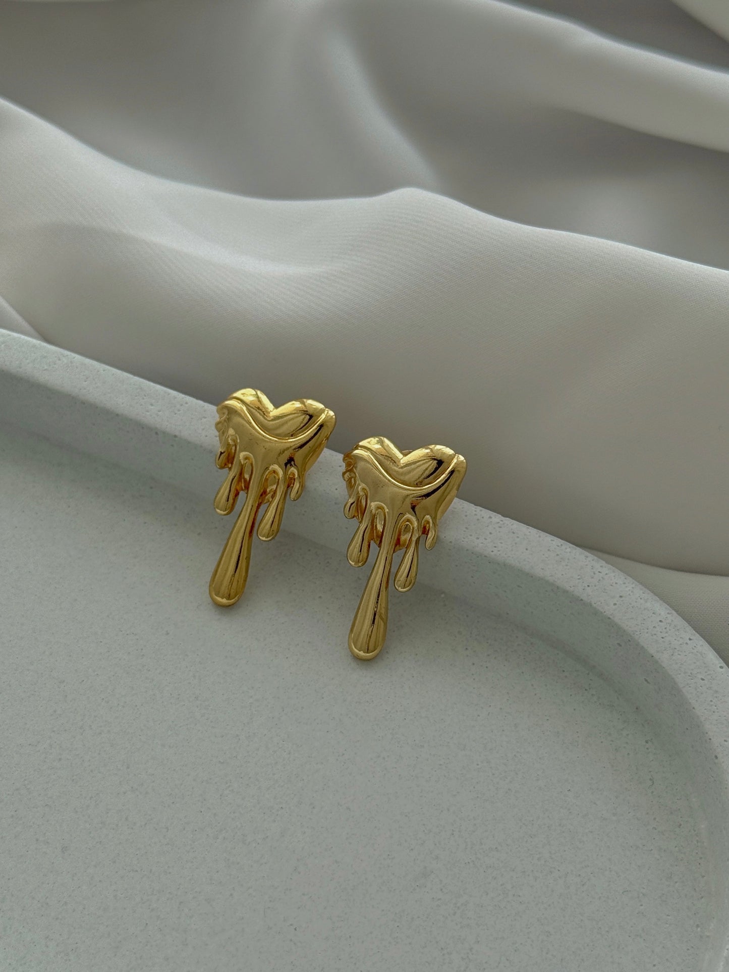 Pertula Earrings
