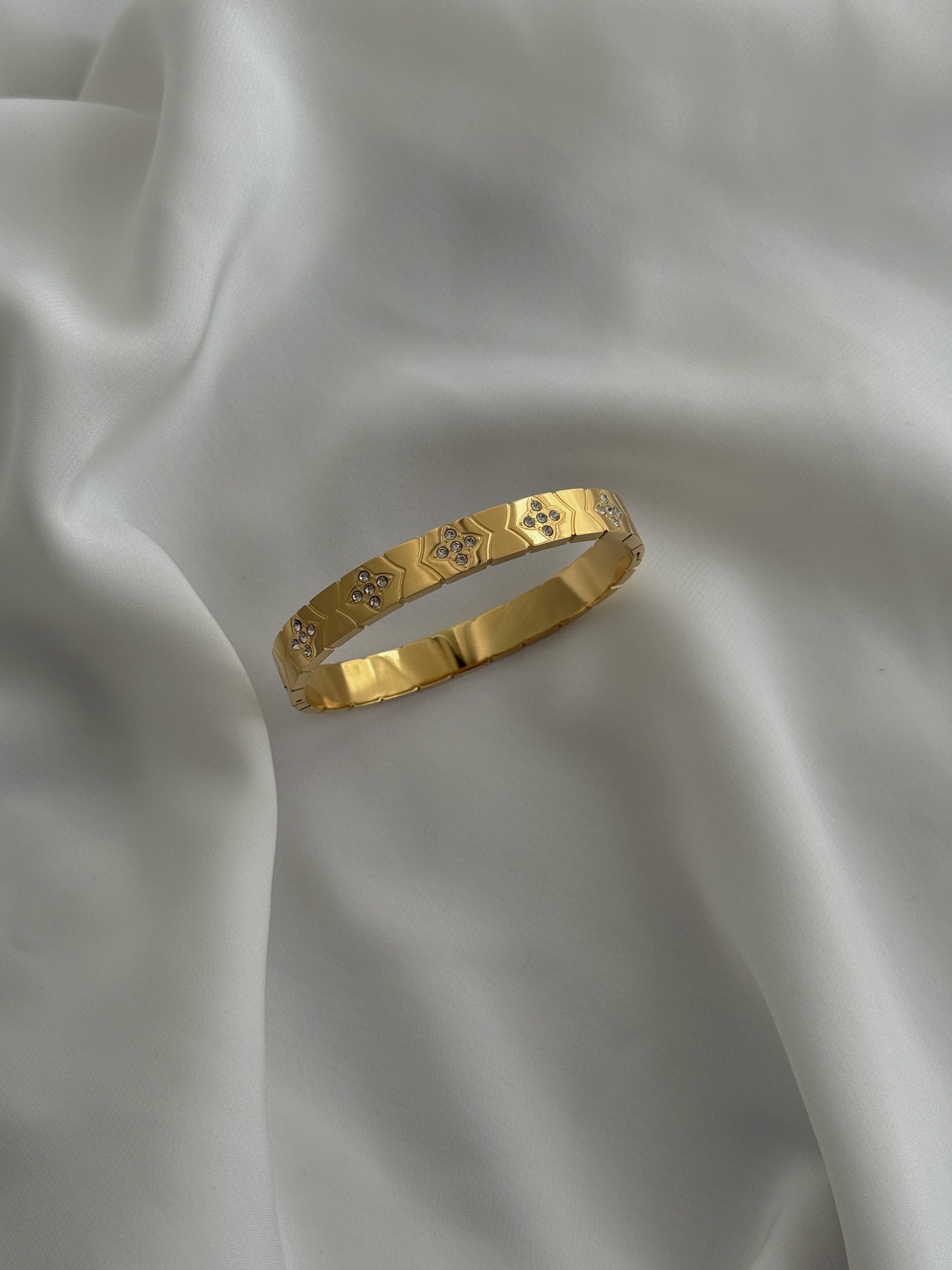 Luxe Zephyr Bracelet