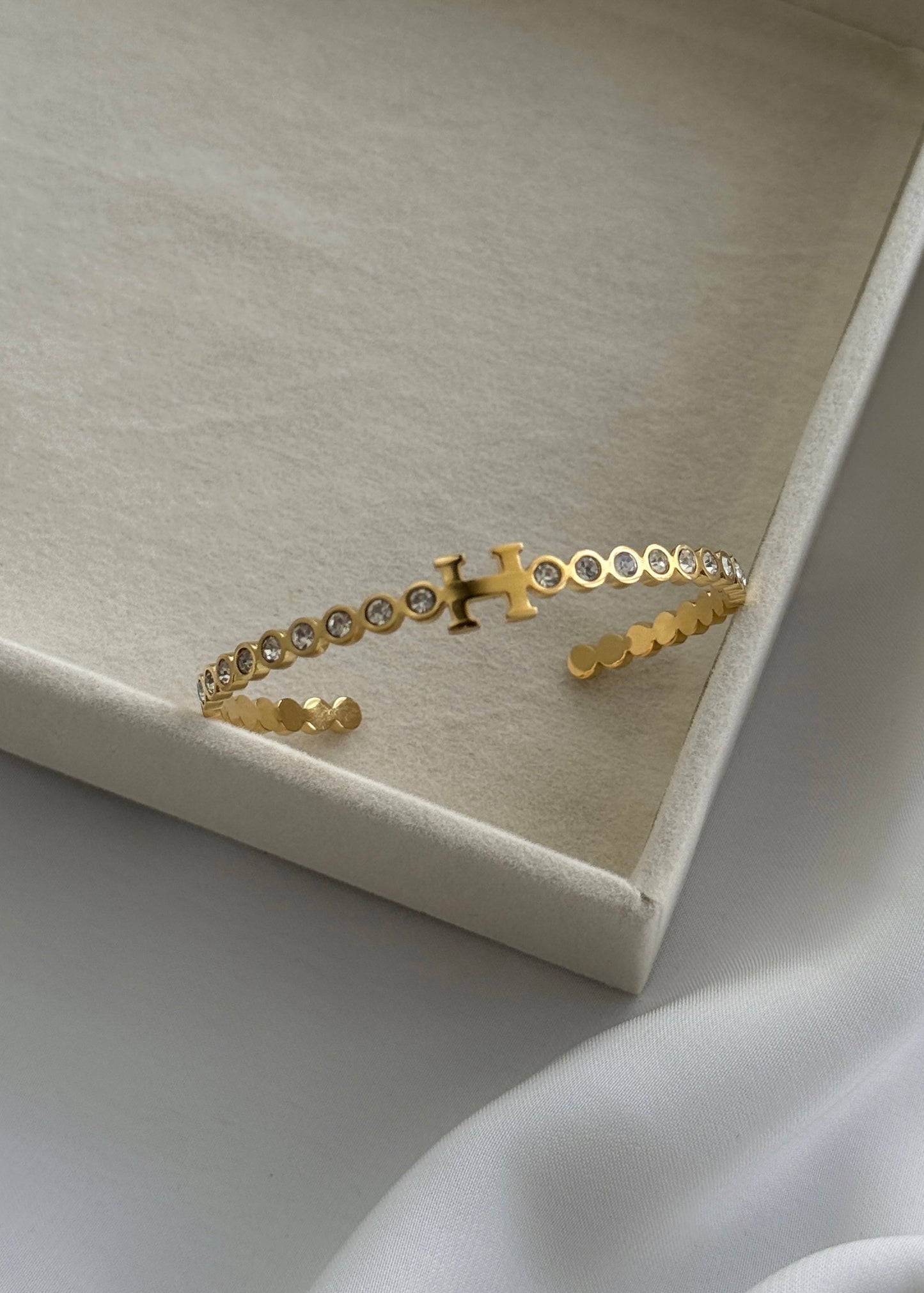 Carlyn Luxe Cuff