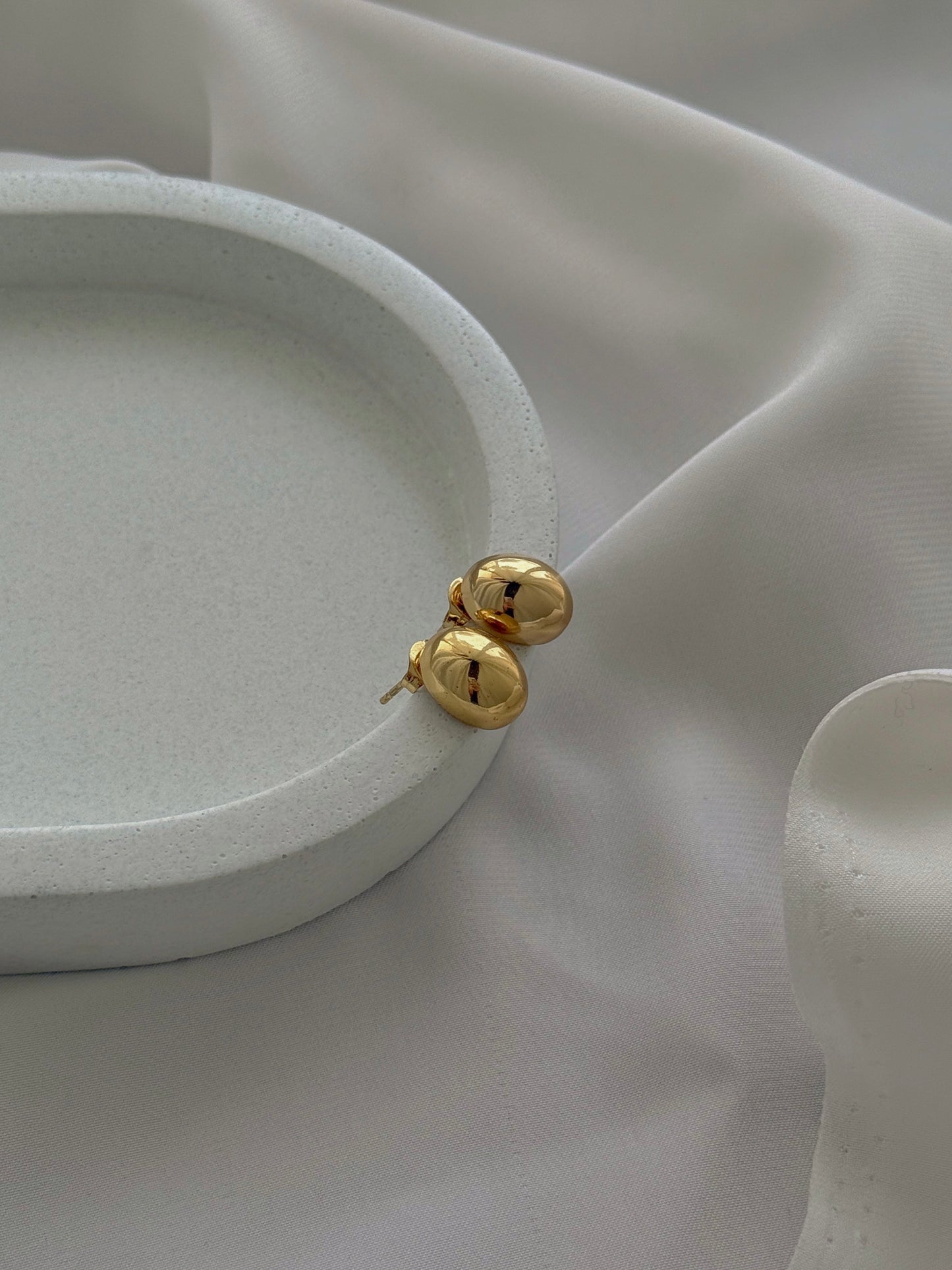 Una Earrings