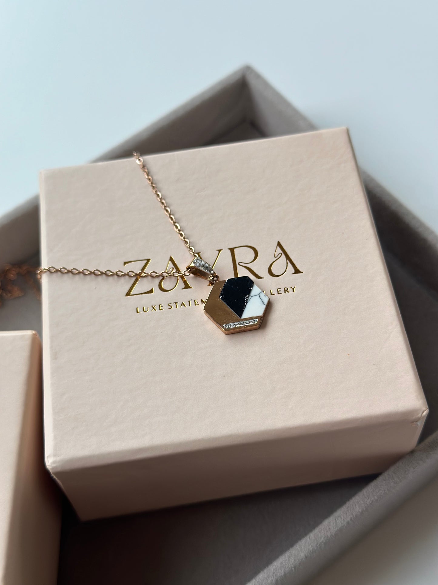 Amor Necklace