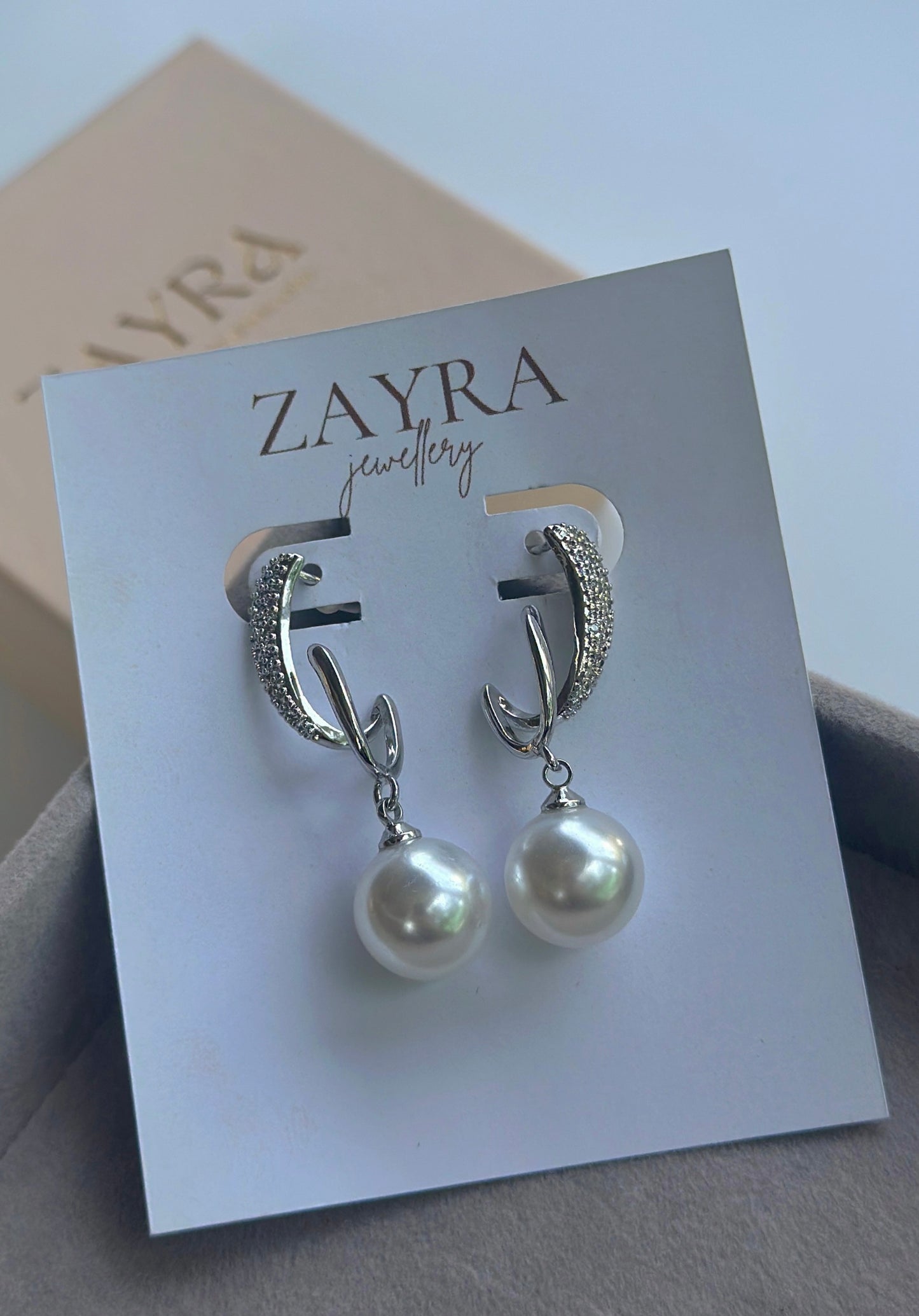 Amelis Earrings