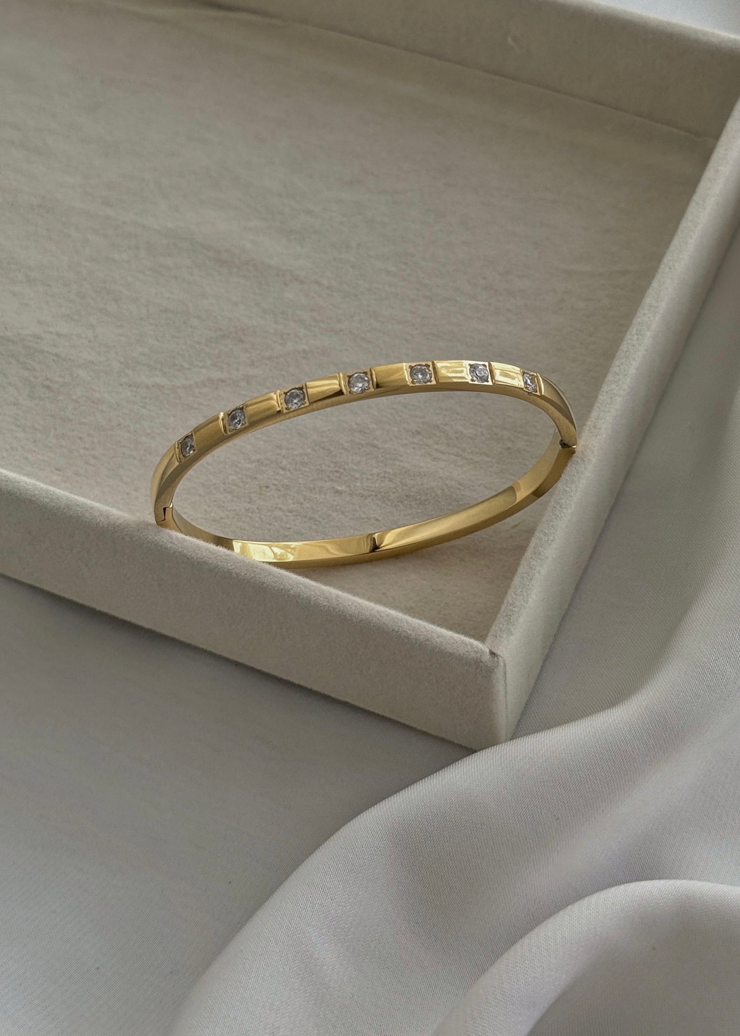 Luxe Aria Cuff