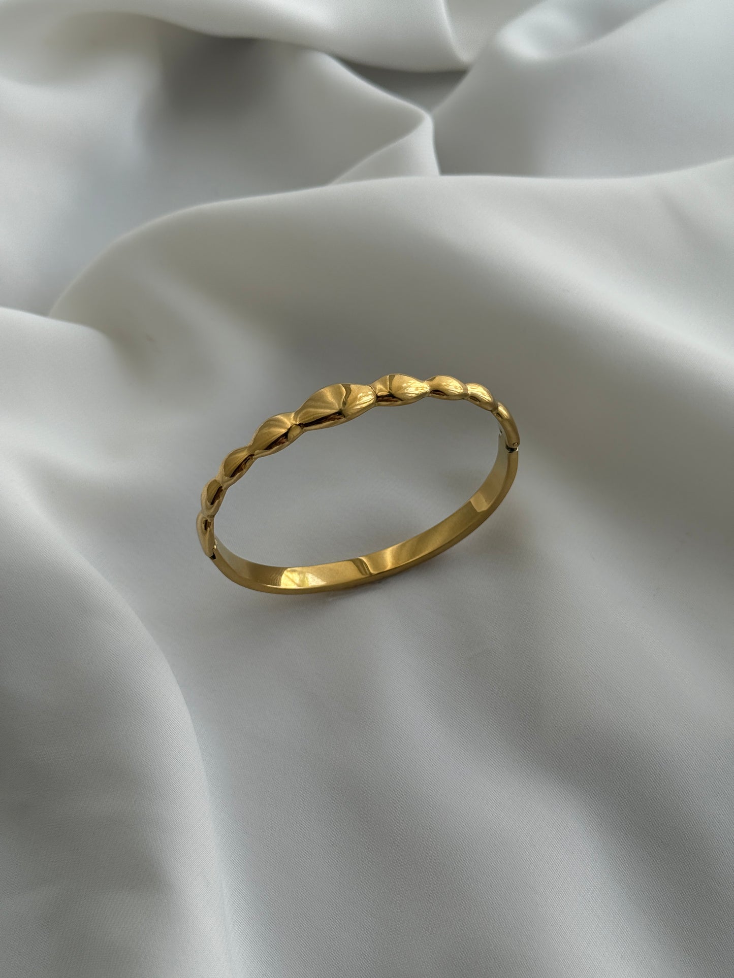 Caeli Luxe Cuff