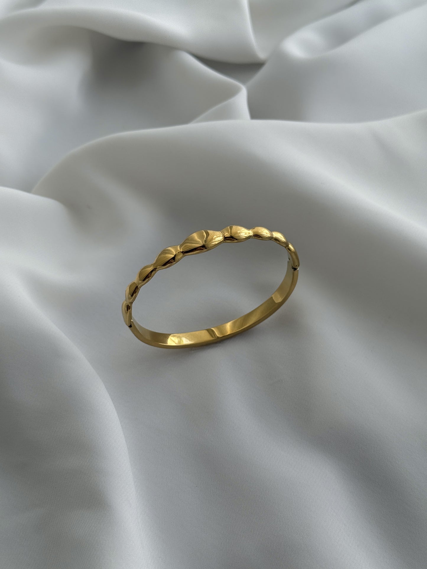Caeli Luxe Cuff