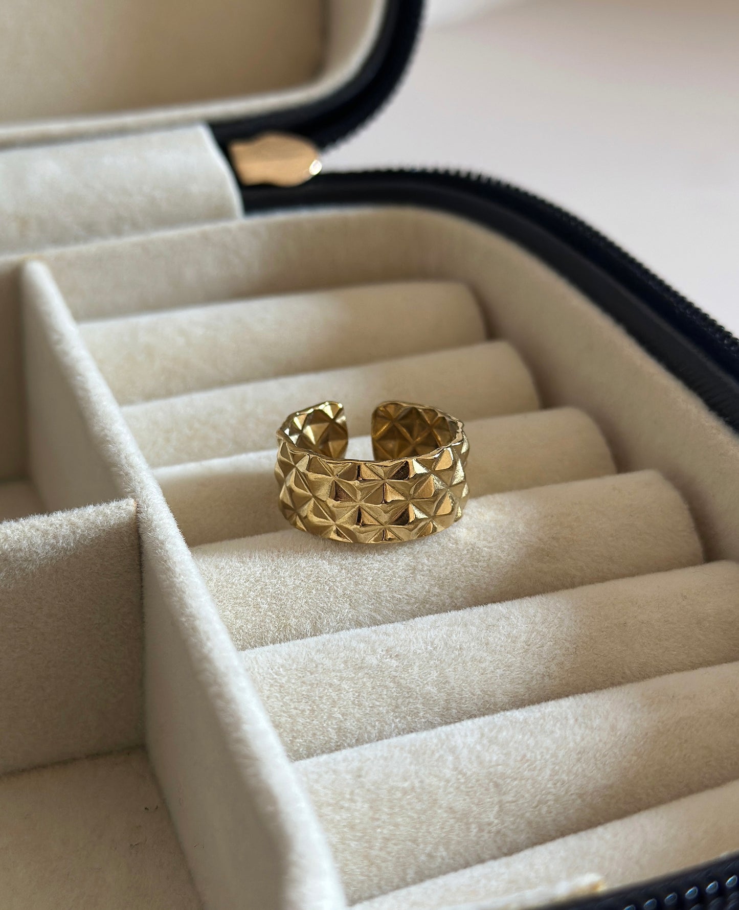Noura Ring