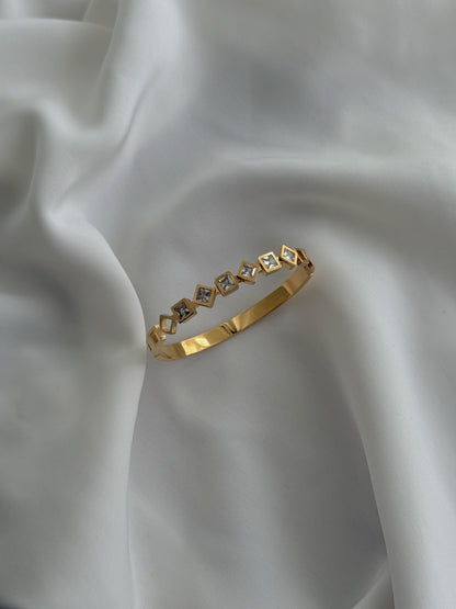 Luxe Astra Cuff