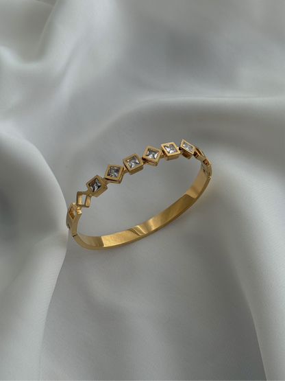 Luxe Astra Cuff